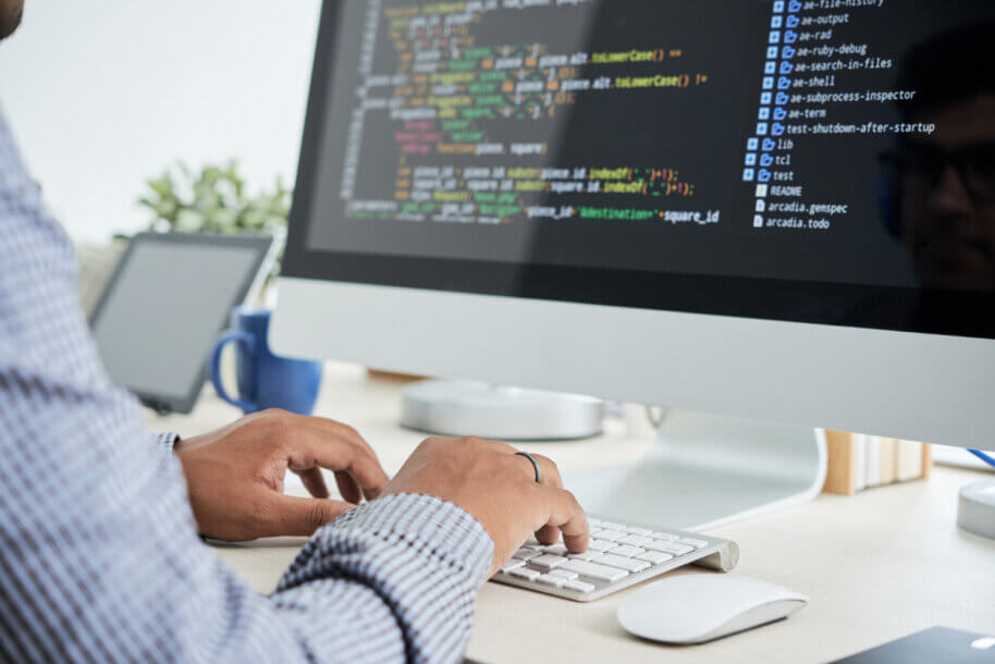 Node.js vs Laravel: Which is Best for Your Project in 2024?