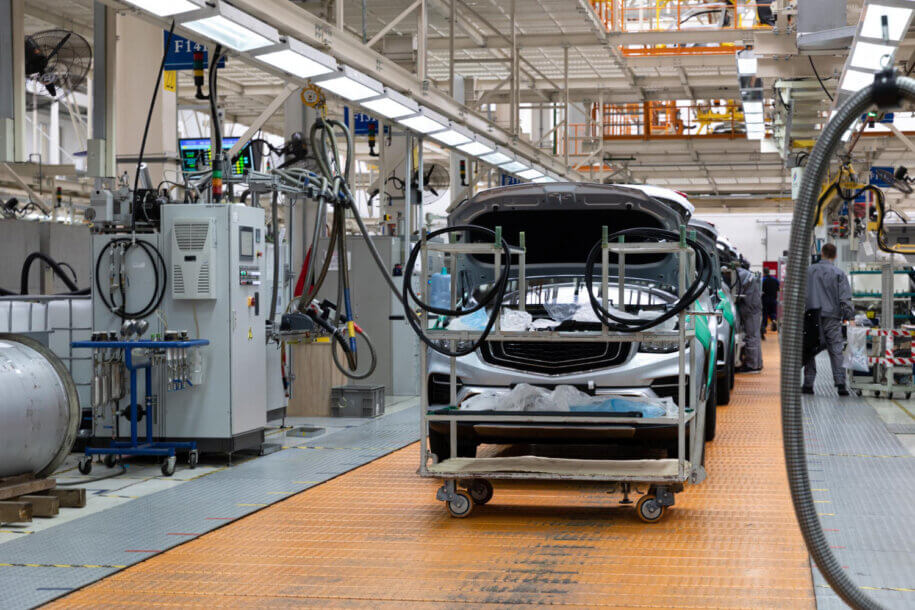 Peran Layanan IT dalam Industri Otomotif